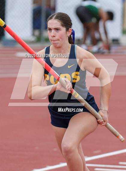 Thumbnail 3 in Devon Allen Invitational (Pole Vault) photogallery.