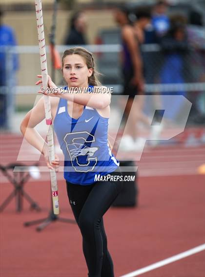 Thumbnail 1 in Devon Allen Invitational (Pole Vault) photogallery.