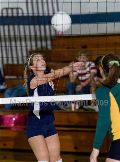 Thumbnail 1 in Hilmar @ Central Catholic photogallery.