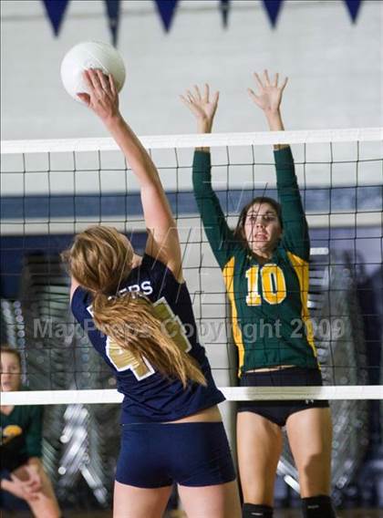 Thumbnail 1 in Hilmar @ Central Catholic photogallery.