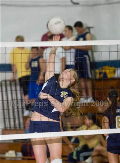 Thumbnail 1 in Hilmar @ Central Catholic photogallery.