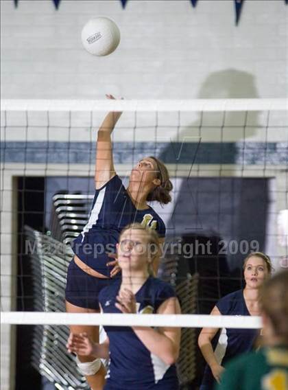 Thumbnail 2 in Hilmar @ Central Catholic photogallery.