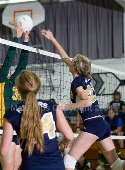 Thumbnail 1 in Hilmar @ Central Catholic photogallery.