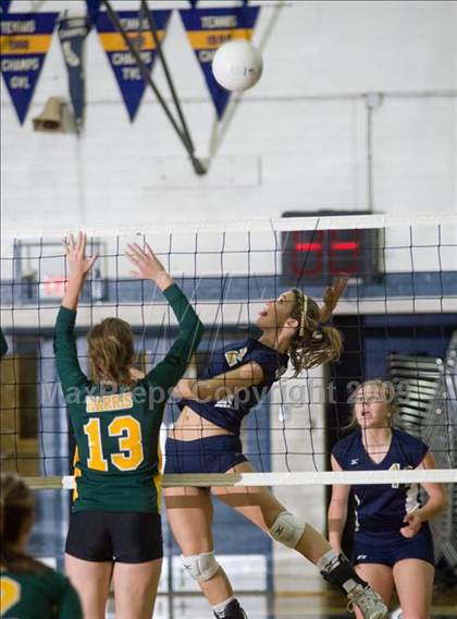 Thumbnail 1 in Hilmar @ Central Catholic photogallery.