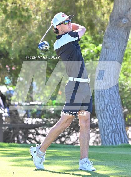 Thumbnail 3 in AIA D-II Finals photogallery.