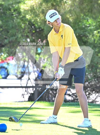 Thumbnail 1 in AIA D-II Finals photogallery.