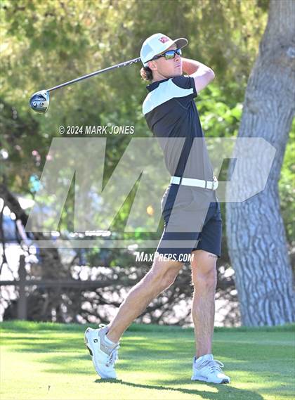 Thumbnail 1 in AIA D-II Finals photogallery.