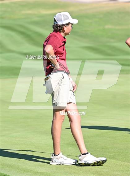 Thumbnail 2 in AIA D-II Finals photogallery.