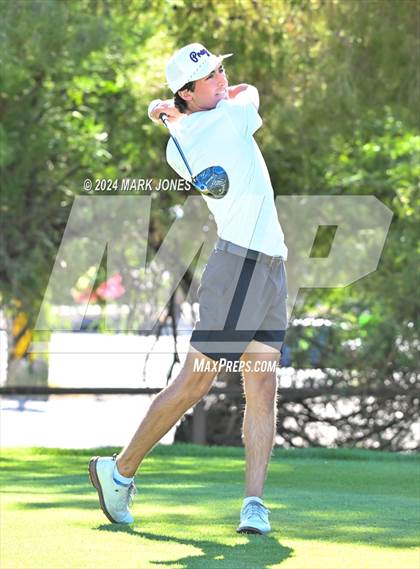 Thumbnail 3 in AIA D-II Finals photogallery.