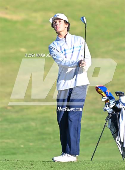 Thumbnail 2 in AIA D-II Finals photogallery.