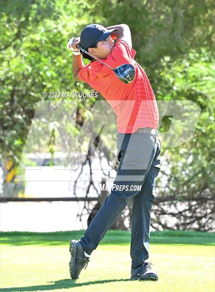 Thumbnail 2 in AIA D-II Finals photogallery.