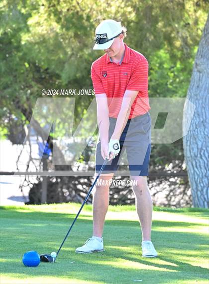 Thumbnail 3 in AIA D-II Finals photogallery.