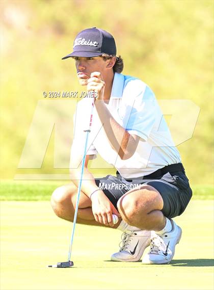 Thumbnail 2 in AIA D-II Finals photogallery.