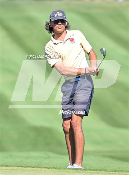 Thumbnail 2 in AIA D-II Finals photogallery.