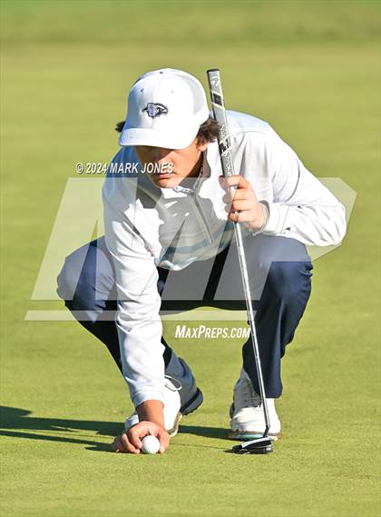 Thumbnail 3 in AIA D-II Finals photogallery.