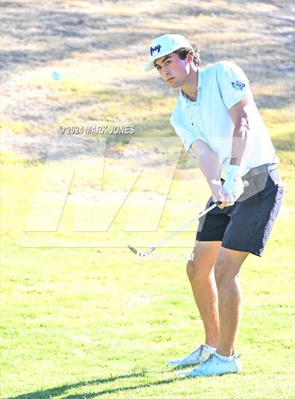 Thumbnail 3 in AIA D-II Finals photogallery.