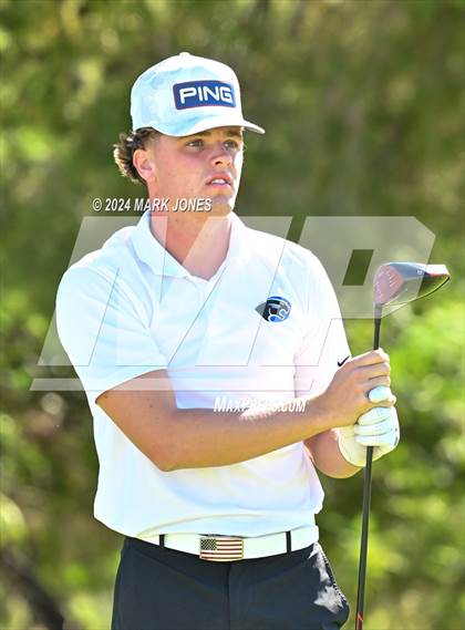 Thumbnail 2 in AIA D-II Finals photogallery.