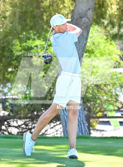 Thumbnail 2 in AIA D-II Finals photogallery.