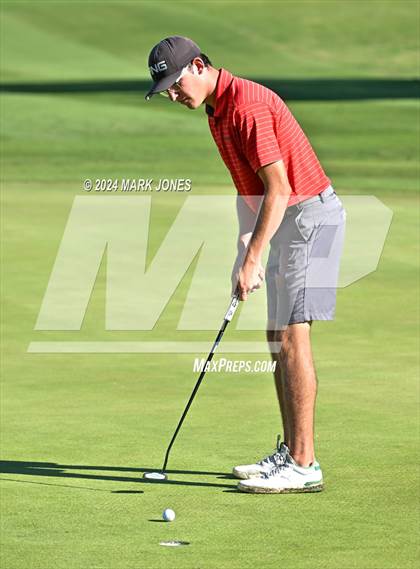 Thumbnail 1 in AIA D-II Finals photogallery.