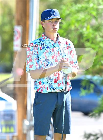 Thumbnail 2 in AIA D-II Finals photogallery.