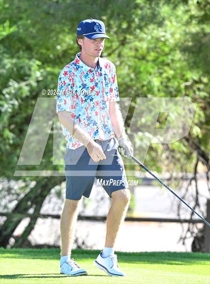 Thumbnail 3 in AIA D-II Finals photogallery.