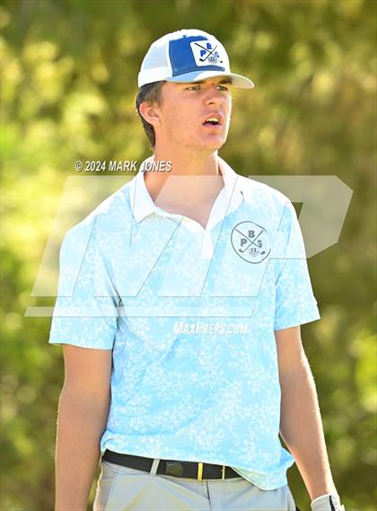 Thumbnail 2 in AIA D-II Finals photogallery.