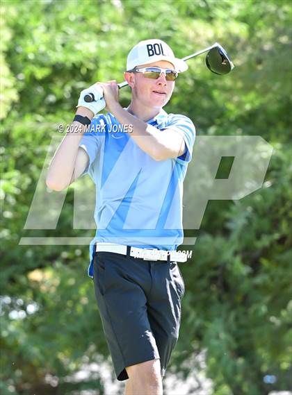 Thumbnail 3 in AIA D-II Finals photogallery.