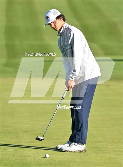 Thumbnail 2 in AIA D-II Finals photogallery.