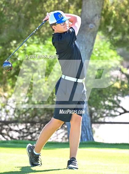 Thumbnail 2 in AIA D-II Finals photogallery.