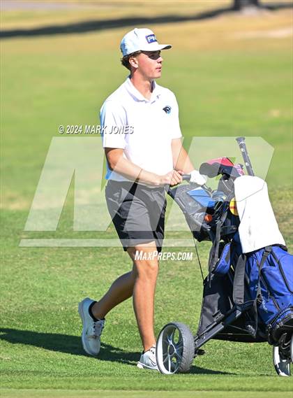 Thumbnail 1 in AIA D-II Finals photogallery.