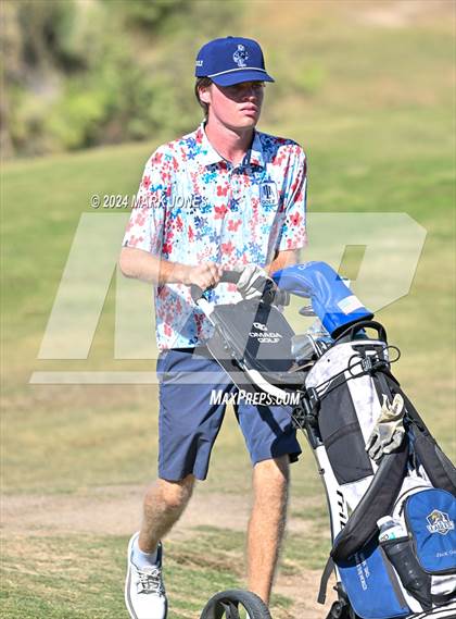 Thumbnail 1 in AIA D-II Finals photogallery.