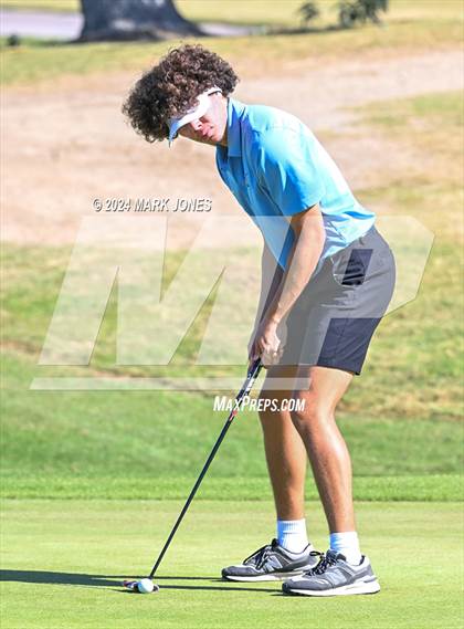 Thumbnail 2 in AIA D-II Finals photogallery.