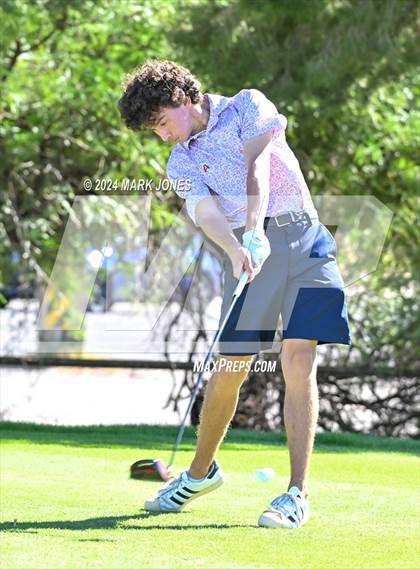 Thumbnail 3 in AIA D-II Finals photogallery.