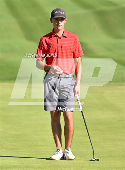 Thumbnail 1 in AIA D-II Finals photogallery.