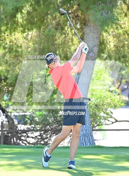 Thumbnail 1 in AIA D-II Finals photogallery.