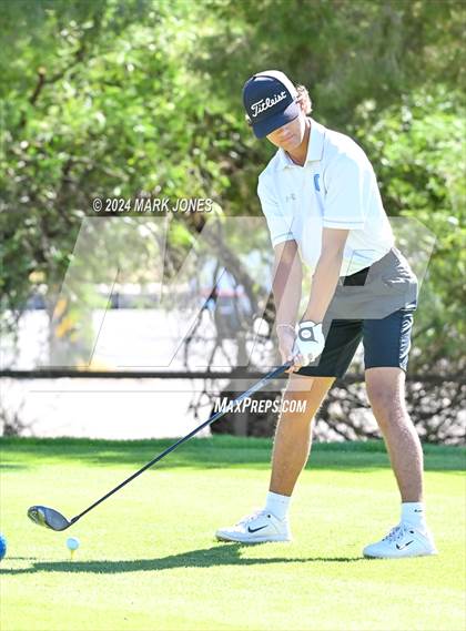 Thumbnail 1 in AIA D-II Finals photogallery.