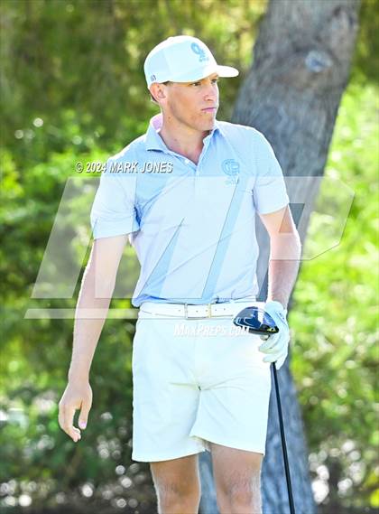 Thumbnail 3 in AIA D-II Finals photogallery.