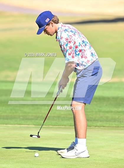 Thumbnail 1 in AIA D-II Finals photogallery.