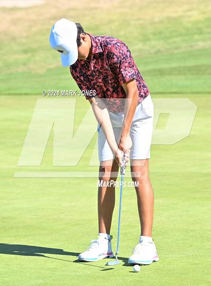 Thumbnail 1 in AIA D-II Finals photogallery.