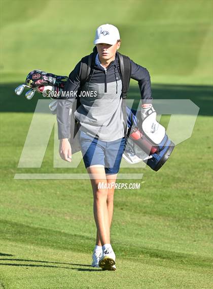 Thumbnail 1 in AIA D-II Finals photogallery.