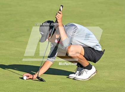 Thumbnail 2 in AIA D-II Finals photogallery.