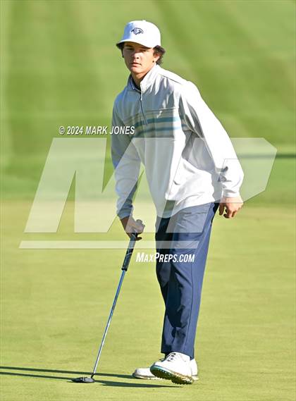 Thumbnail 3 in AIA D-II Finals photogallery.