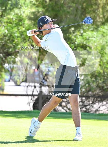 Thumbnail 1 in AIA D-II Finals photogallery.