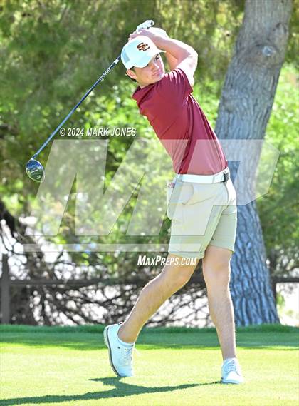 Thumbnail 1 in AIA D-II Finals photogallery.