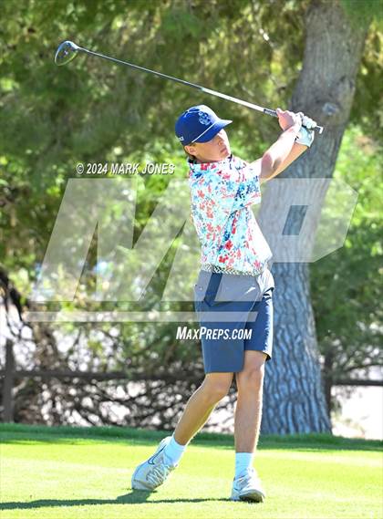 Thumbnail 3 in AIA D-II Finals photogallery.