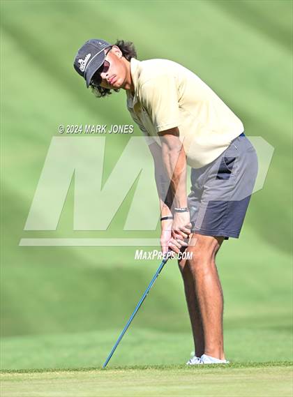 Thumbnail 2 in AIA D-II Finals photogallery.