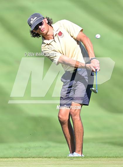 Thumbnail 3 in AIA D-II Finals photogallery.