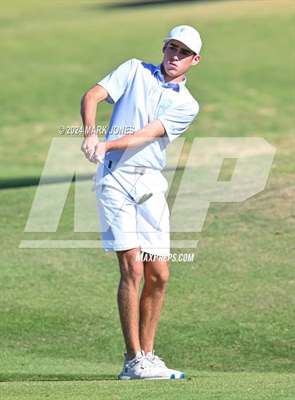 Thumbnail 2 in AIA D-II Finals photogallery.