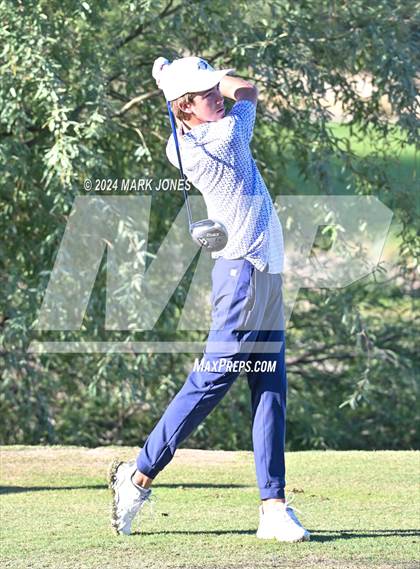 Thumbnail 1 in AIA D-II Finals photogallery.