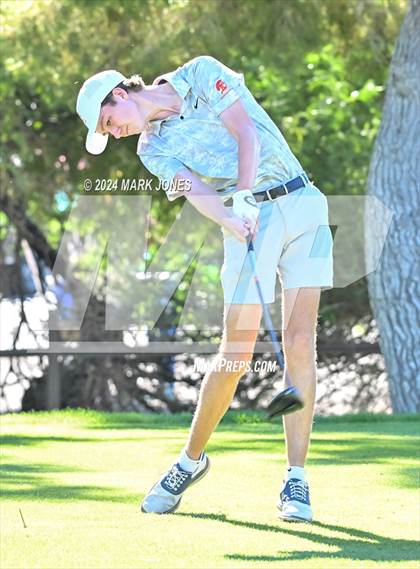 Thumbnail 2 in AIA D-II Finals photogallery.